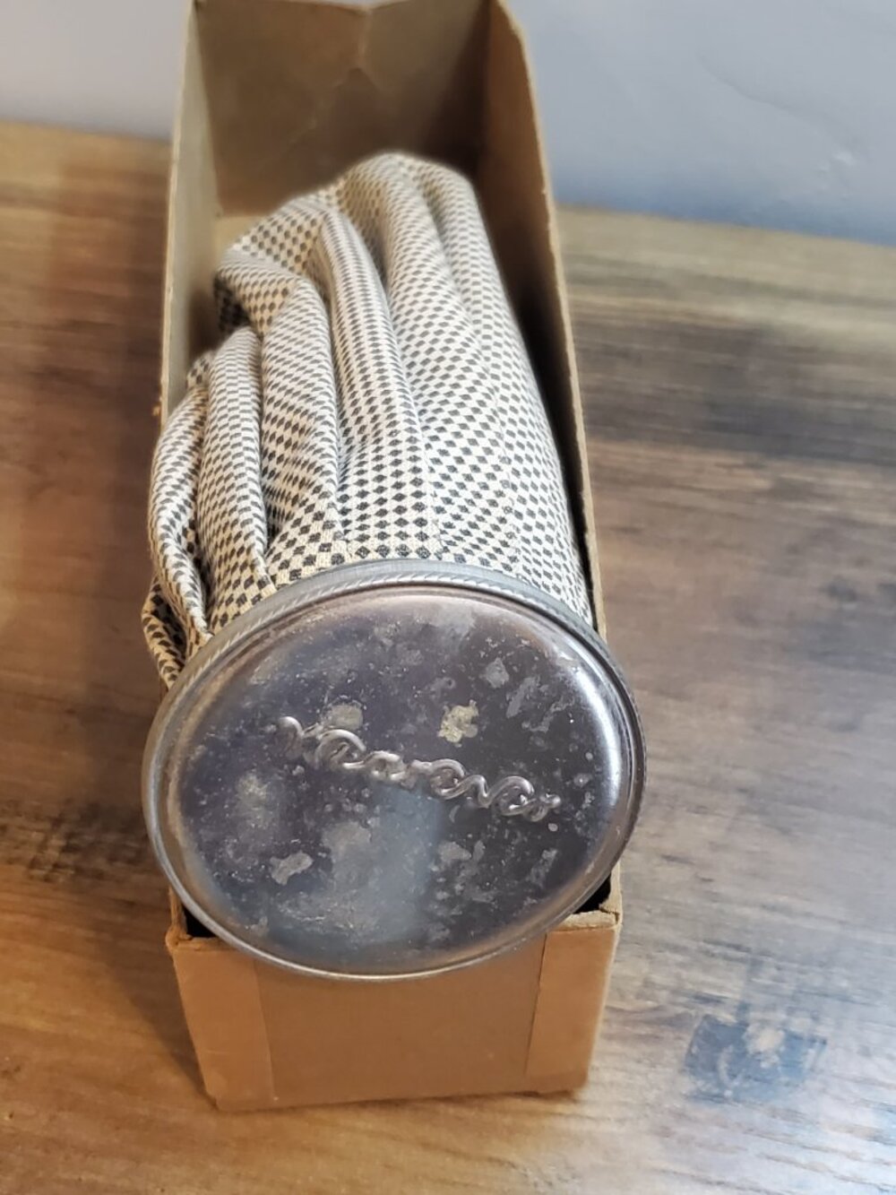 Vintage WearEver English Folding Style Ice Cap w/ Original Box - Picture 4 of 5